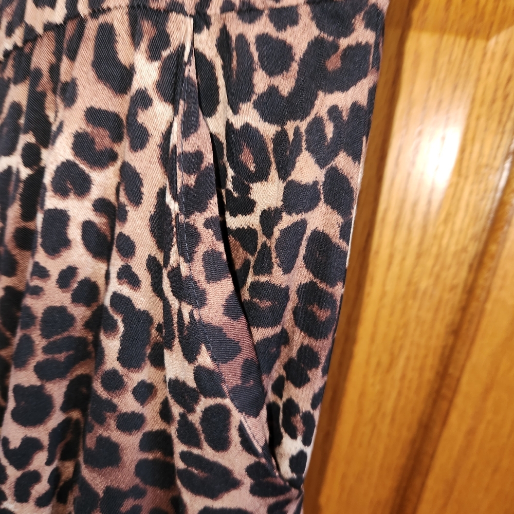 TORRID Leopard Challis Keyhole Midi Skater Dress NWT Size 2 / 2X Cutout Pin-Up - Picture 12 of 14